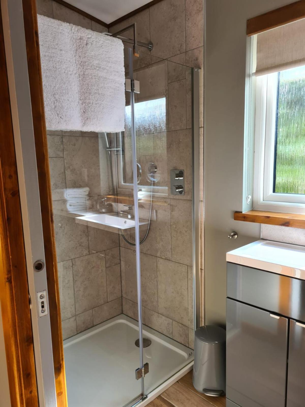 The Hide Apartment Ullapool Exterior foto