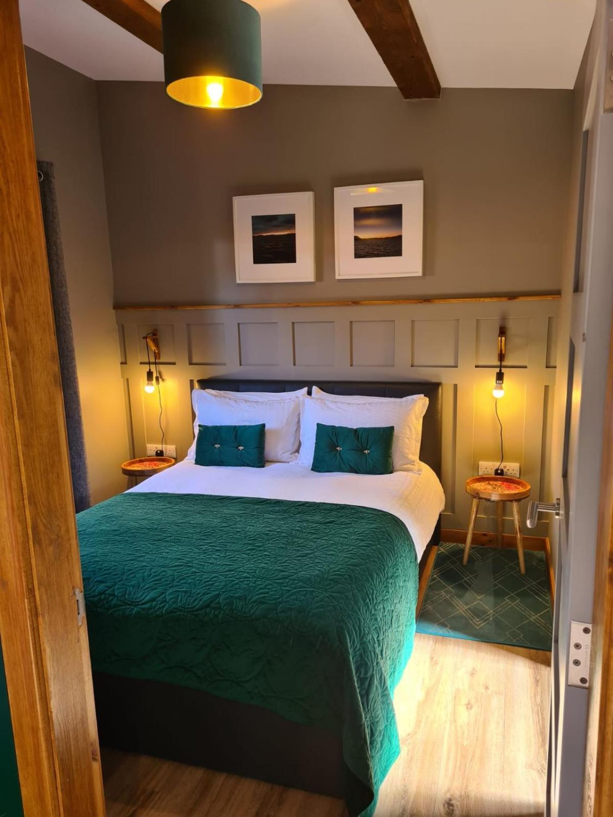 The Hide Apartment Ullapool Exterior foto